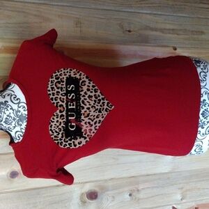 Guess of Los Angeles medium dark red short sleeve T w/ leopard M
